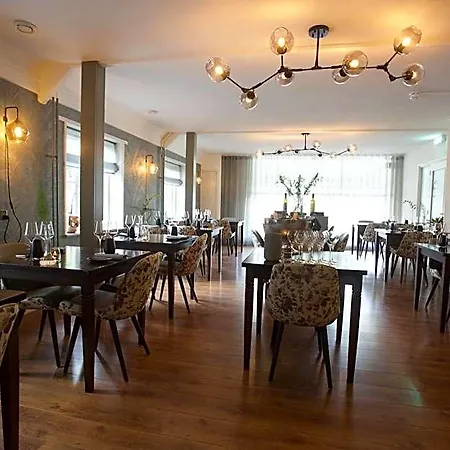 Rebecca Hotel Den Burg