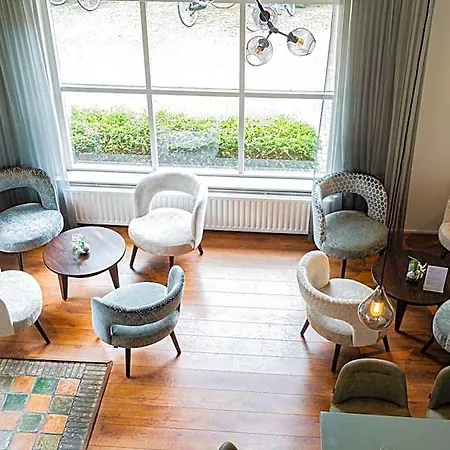 Rebecca Hotel 3*